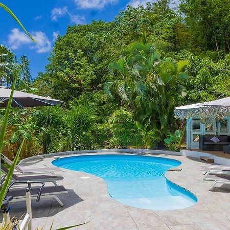 Bed and Breakfast Carre Royal Deshaies Exterior foto